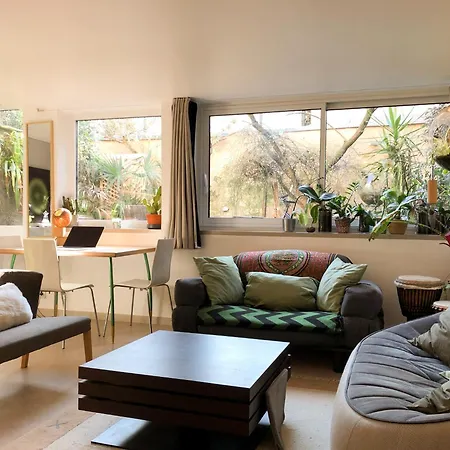 Charming House, Calm Garden In The Center Of Париж